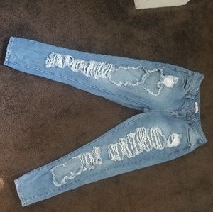 Hot kiss ripped jeans